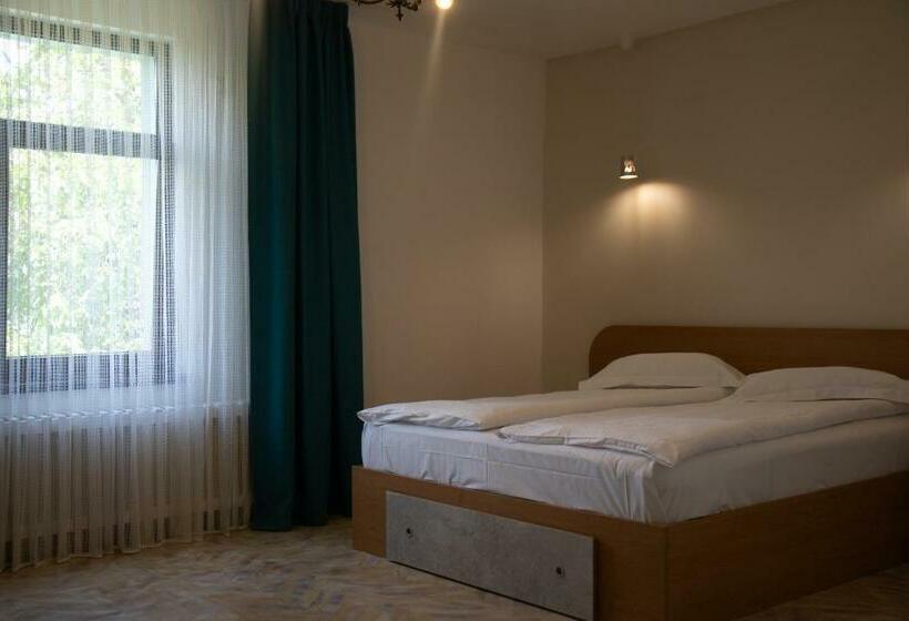 标准间, Casa Ciuc