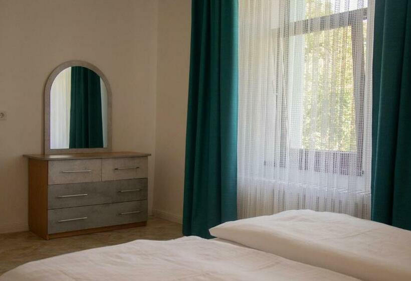 标准间, Casa Ciuc