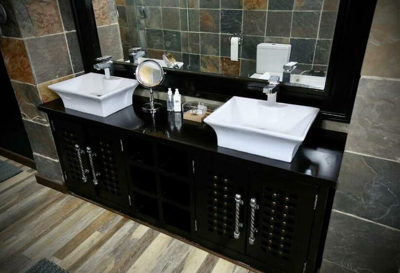 Номер Deluxe Кровать Кинг, Decollage Estate