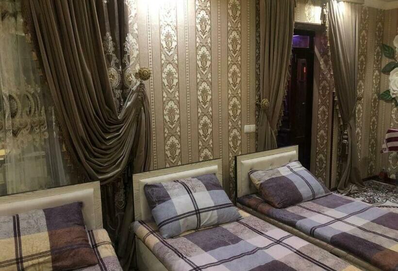 Cama em Quarto Partilhado, Farida Bonu Sam