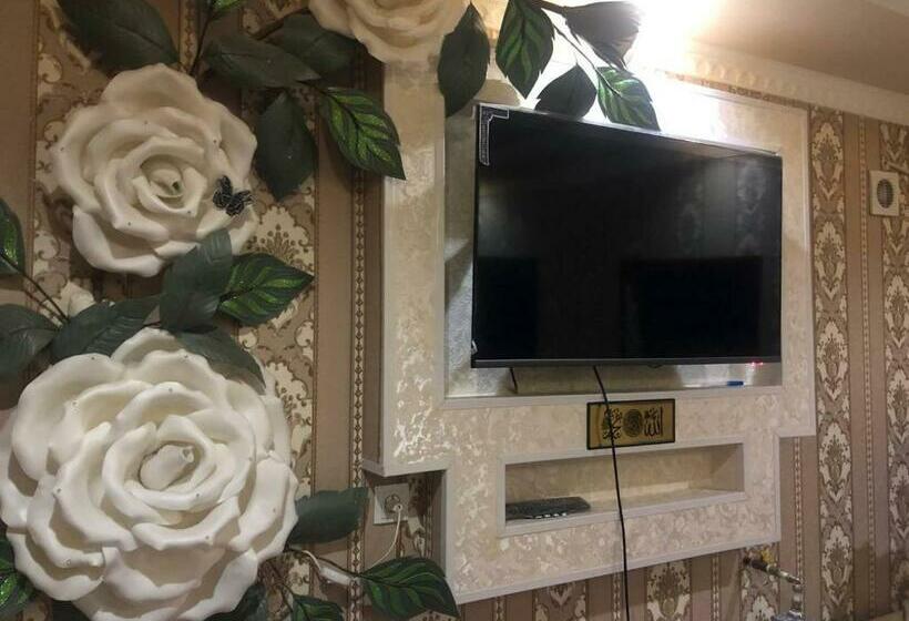 Cama em Quarto Partilhado, Farida Bonu Sam