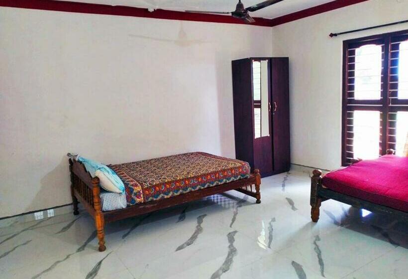 חדר אקונומי לשלושה, Staymaker Nellimani Cottages