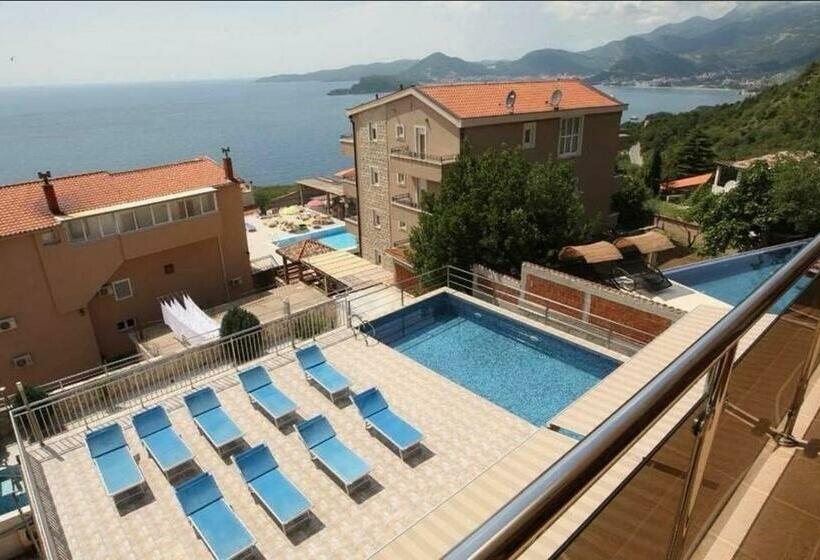 استودیوی استاندارد با چشم‌انداز دریا, Sunset Blizikuće