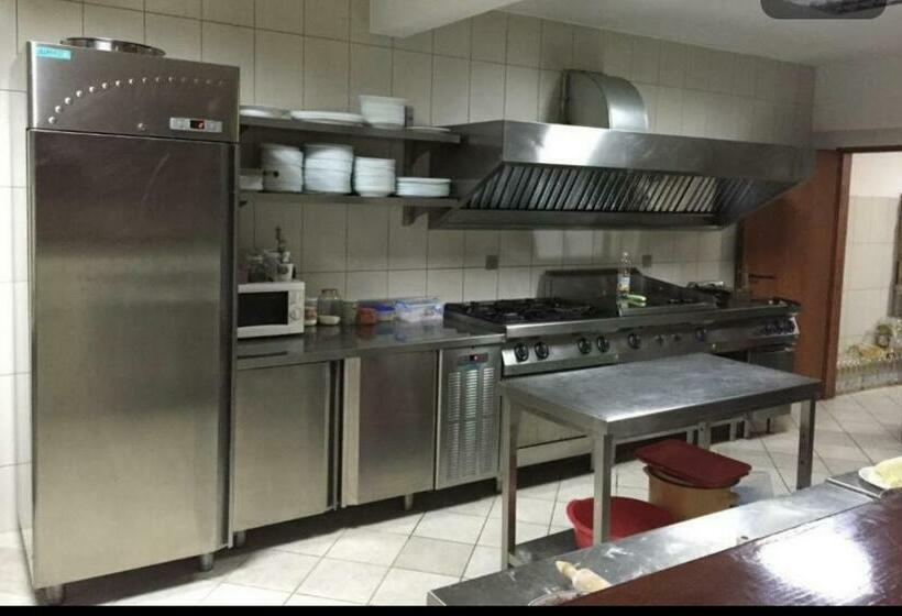 استودیوی استاندارد با چشم‌انداز دریا, Sunset Blizikuće