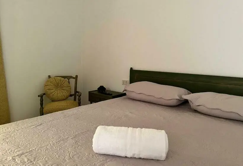 スタンダード４人部屋, B&b Giulianova