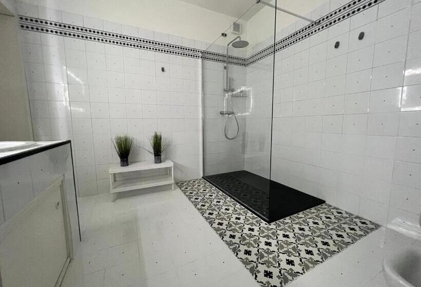 اتاق استاندارد چهار تخته, B&b Giulianova