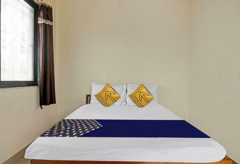 Трехместный Номер Классика, Spot On Yash Lodge