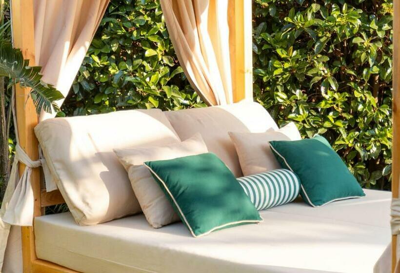 Номер Стандарт Вид на Сад, Voger Alaçatı Prive