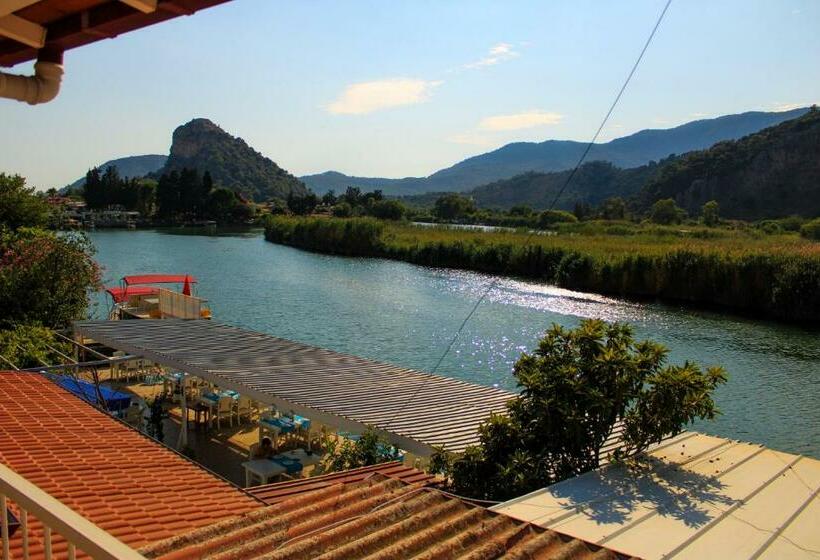 景色の見えるトリプルスタンダードルーム, Aktaş Butik