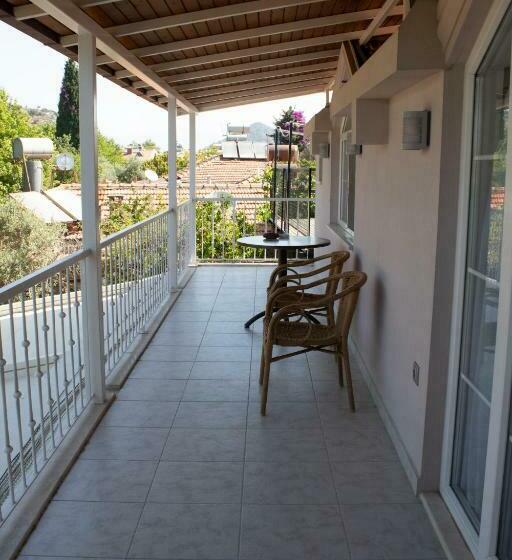 スタンダードトリプルルーム, Aktaş Butik