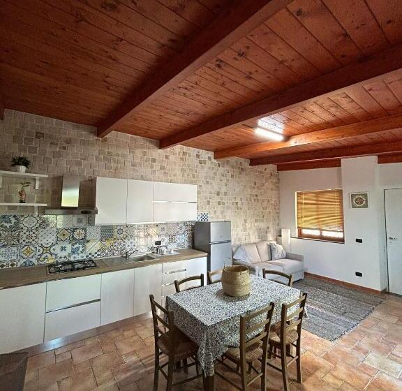 エコノミールーム, La Lantana