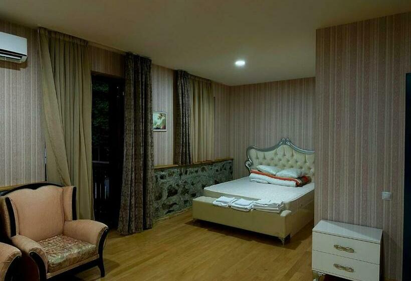 Deluxe Suite King Bed, Svaneti