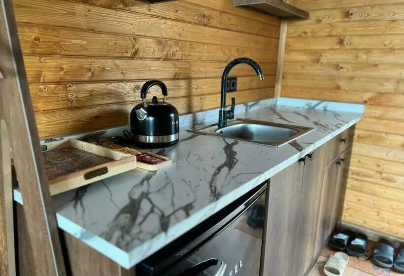 Perhehuone Merinäkymä, Defne Bungalow Yomra