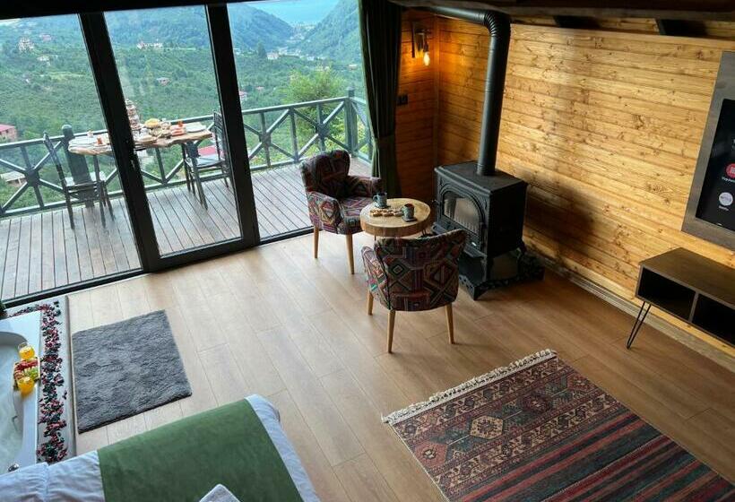 غرفة عائلية مطلّة علي البحر, Defne Bungalow Yomra