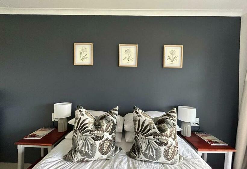 اتاق استاندارد با چشم‌انداز کوهستان, Clearwater Farm Venue