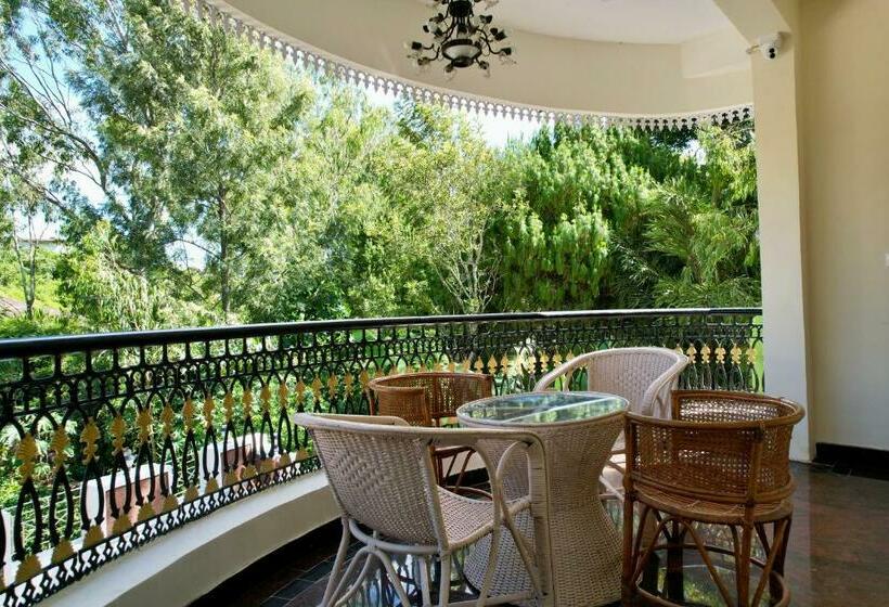 Quarto Deluxe, Forest View Resort