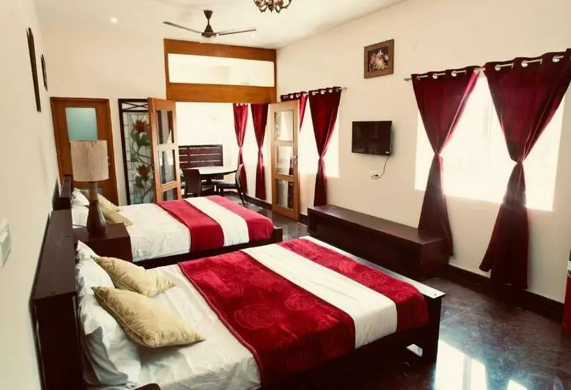 バルコニー付きデラックスルーム, Forest View Resort
