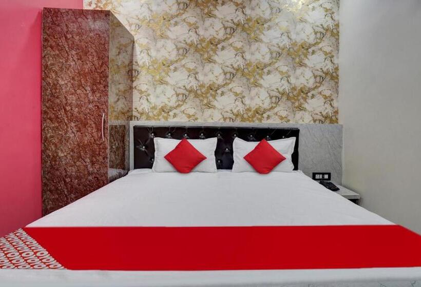 חדר קלאסי לשלושה, Oyo Flagship Hotel Prince Inn And Banquet Hall