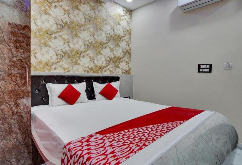 חדר קלאסי לשלושה, Oyo Flagship Hotel Prince Inn And Banquet Hall