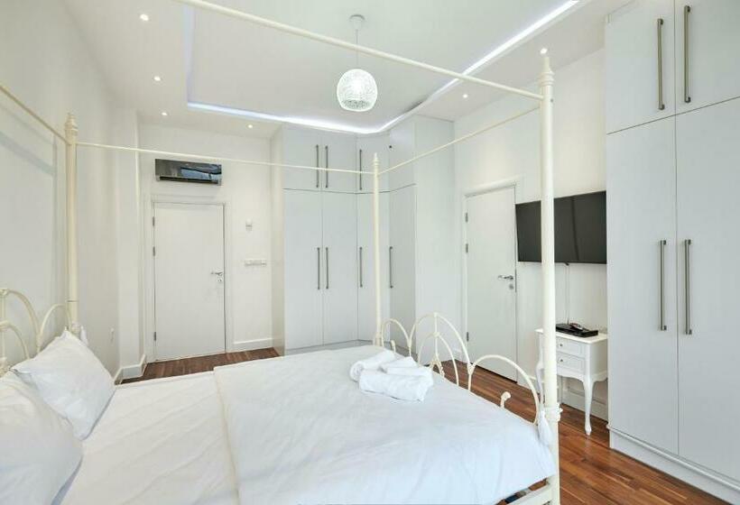 شقة غرفة واحدة مطلة على حمام السباحة, Beyaz Köşk Geyve