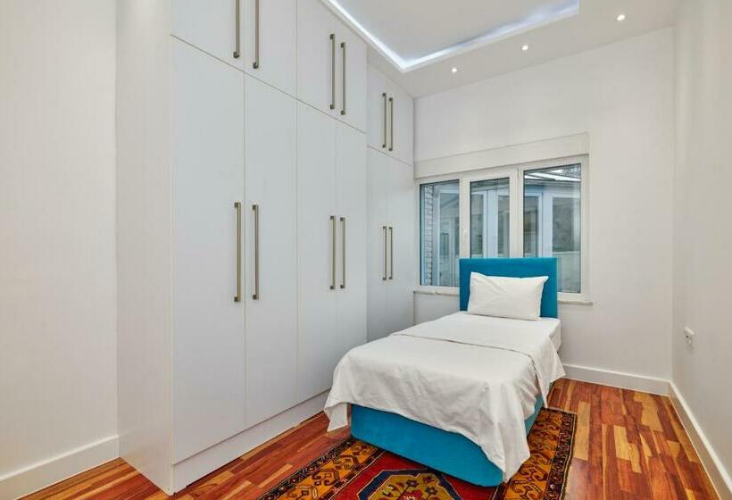 شقة غرفة واحدة مطلة على حمام السباحة, Beyaz Köşk Geyve