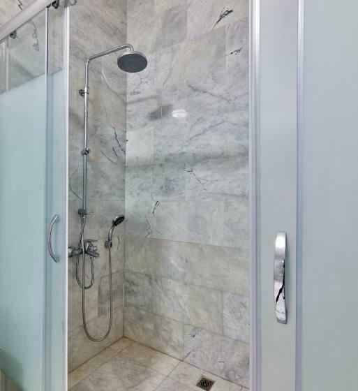 غرفة قياسية مطلّة علي حمام السباحة, Beyaz Köşk Geyve