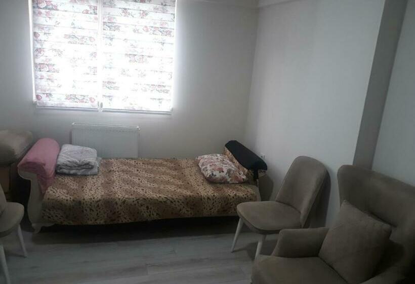 スタンダードルーム, I Can Host