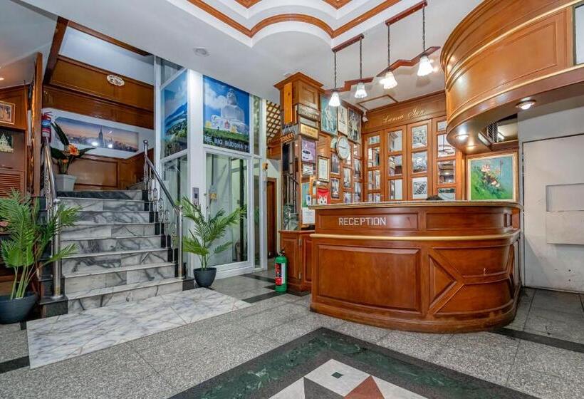 Номер Стандарт, Patong Social Hotel & Restaurant