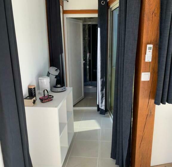 Стандартный Номер Кровать Кинг, Chambre D Hôtes Naturiste Le Jardin Des Hirondelles