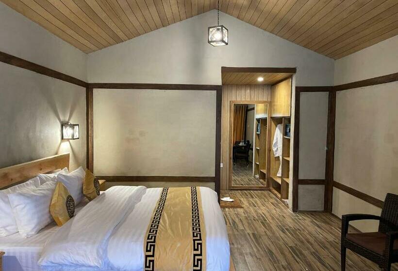 اتاق لوکس با بالکن, Dream Nest Resort