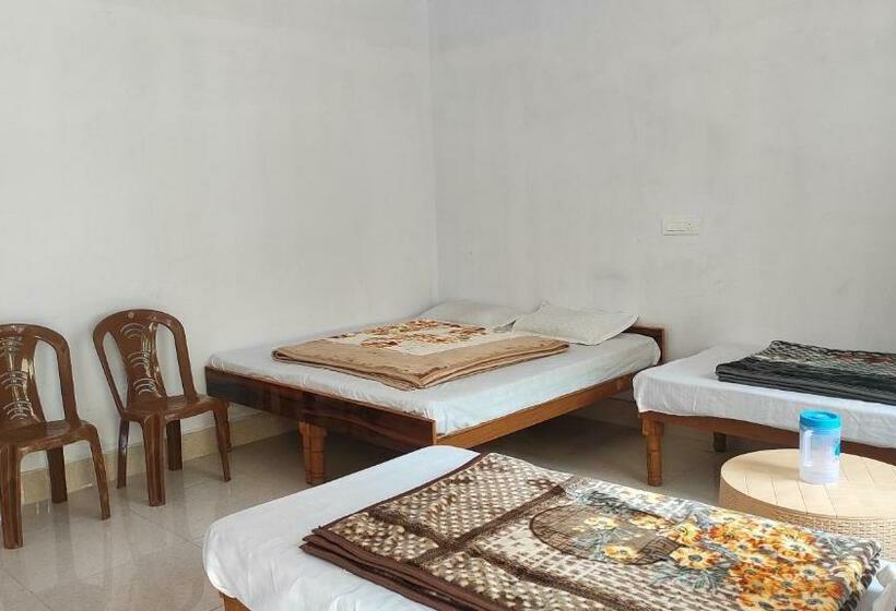 디럭스 룸, Pine Resort Netala