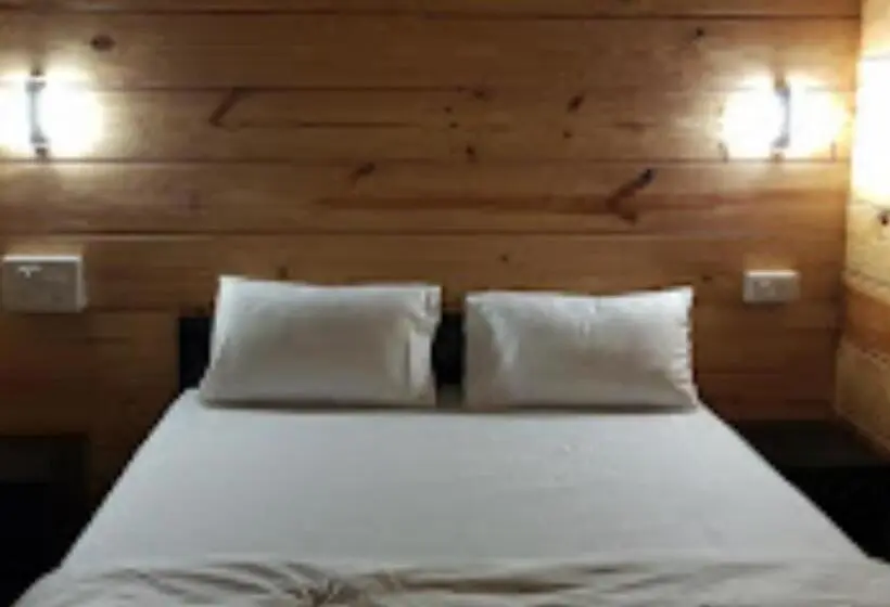 デラックスルーム, Kaas Woods Resort, Satara