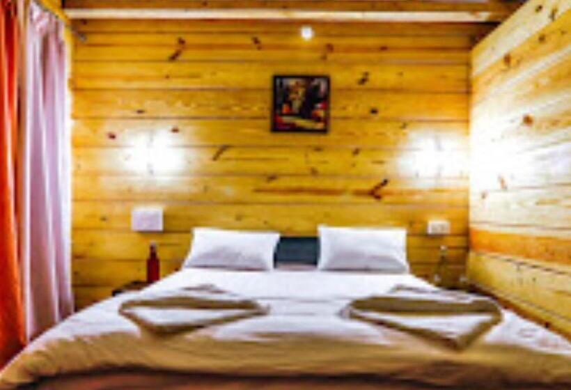 סוויטה, Kaas Woods Resort, Satara