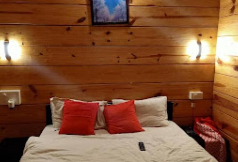 סוויטה, Kaas Woods Resort, Satara