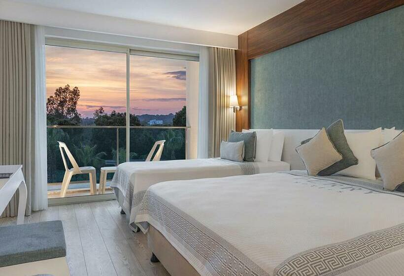 اتاق استاندارد با چشمانداز باغ, Berry Blue Hotels