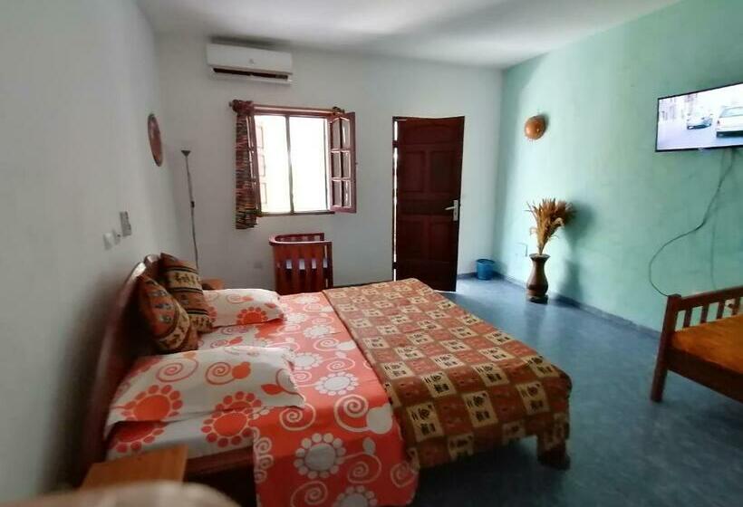 اتاق استاندارد, Capriccio