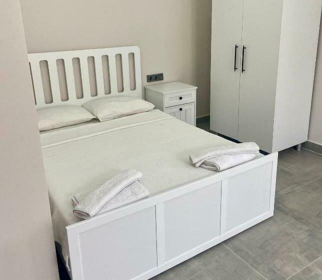 اتاق استاندارد با چشم‌انداز باغ, La Sorella Butik