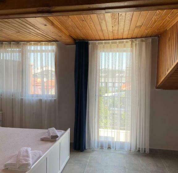 اتاق استاندارد با چشم‌انداز باغ, La Sorella Butik