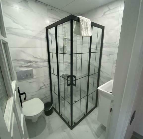 اتاق استاندارد سه نفره, La Sorella Butik