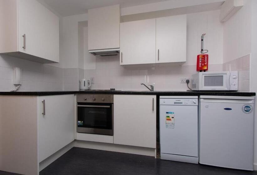 استودیوی استاندارد, Destiny Student Shrubhill   Campus Accommodation