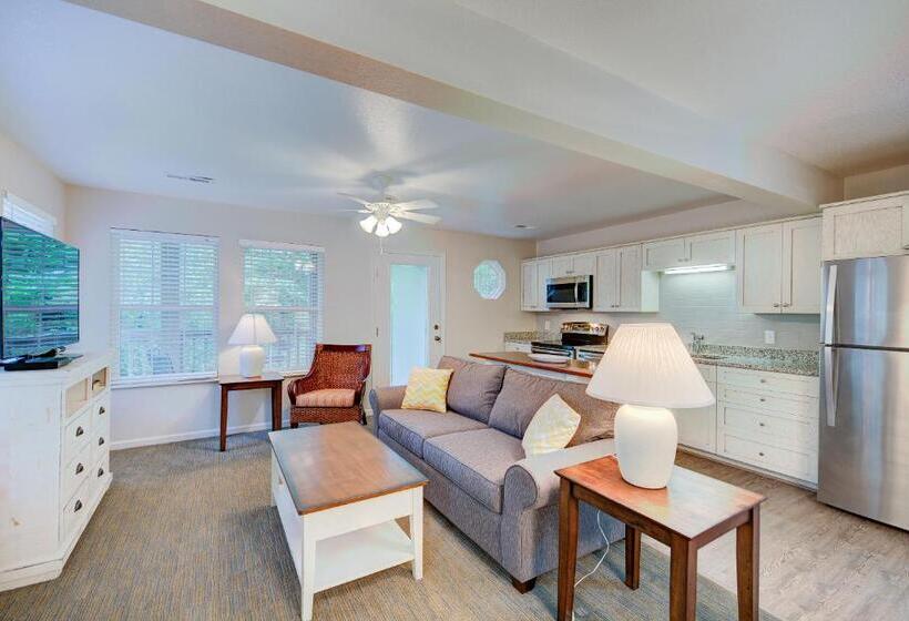 Люкс Повышенной Комфортности, Hilton Vacation Club Beachwoods Kitty Hawk