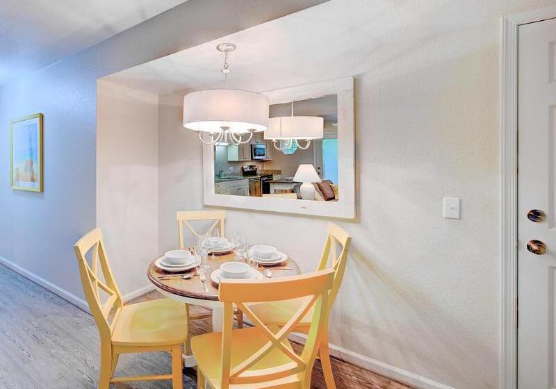 Люкс, Hilton Vacation Club Beachwoods Kitty Hawk
