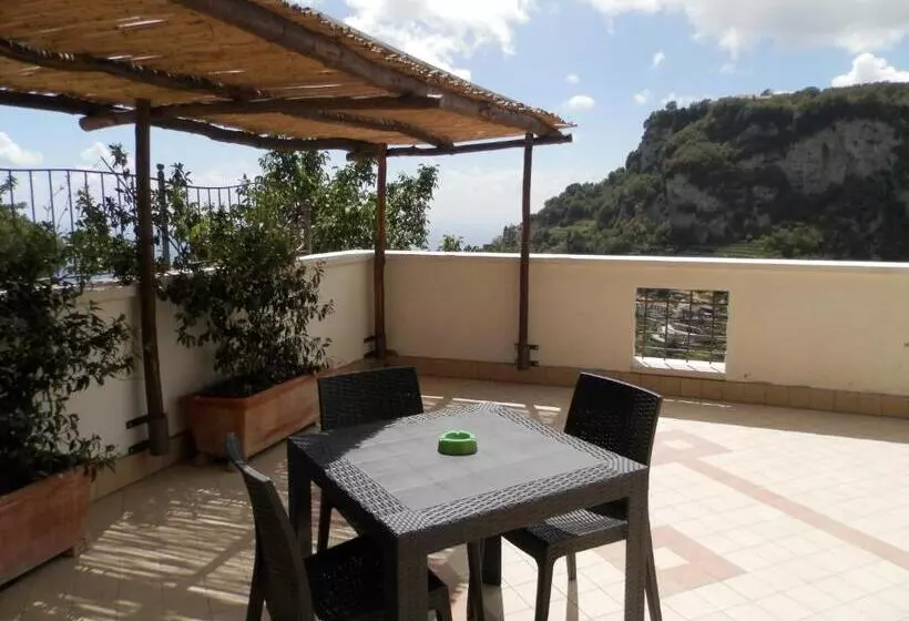 اتاق لوکس, Agriturismo Orrido Di Pino