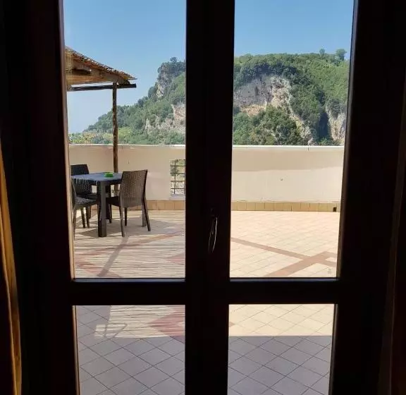اتاق لوکس, Agriturismo Orrido Di Pino