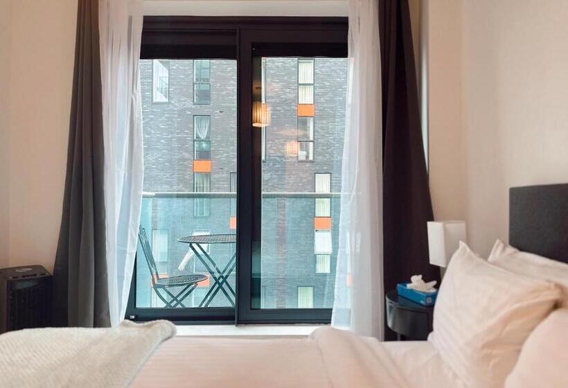 Apartamento 1 Dormitório Vista Mar, Canary Wharf   Luxury Apartments