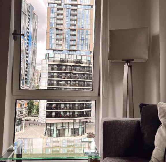 Apartamento 1 Dormitório Vista Jardim, Canary Wharf   Luxury Apartments
