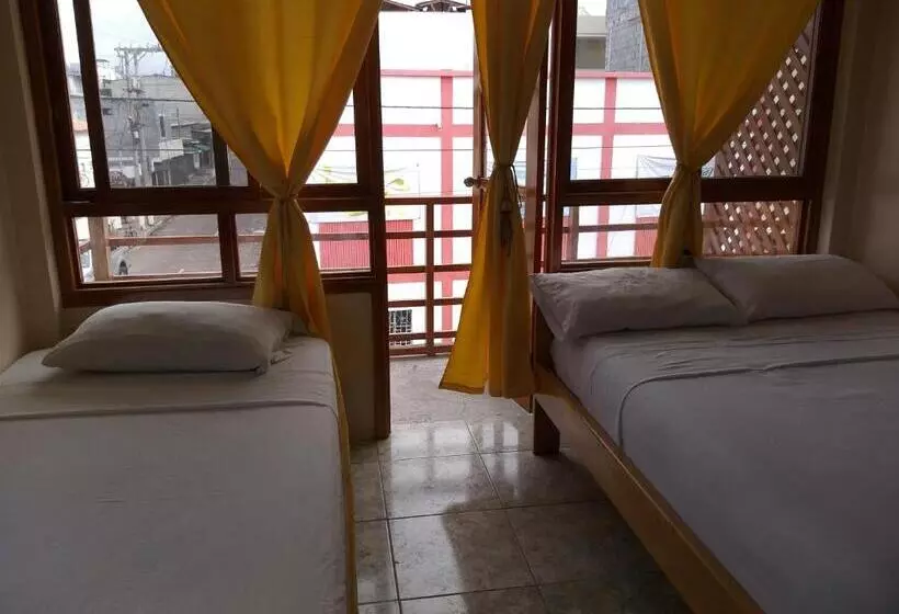 シティビュースイート, Hostal Miconia