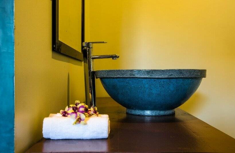 جناح سرير كينج, Green Empire Resort