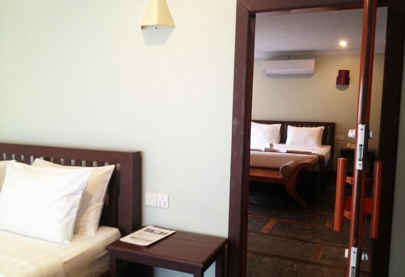 جناح عائلي, Green Empire Resort