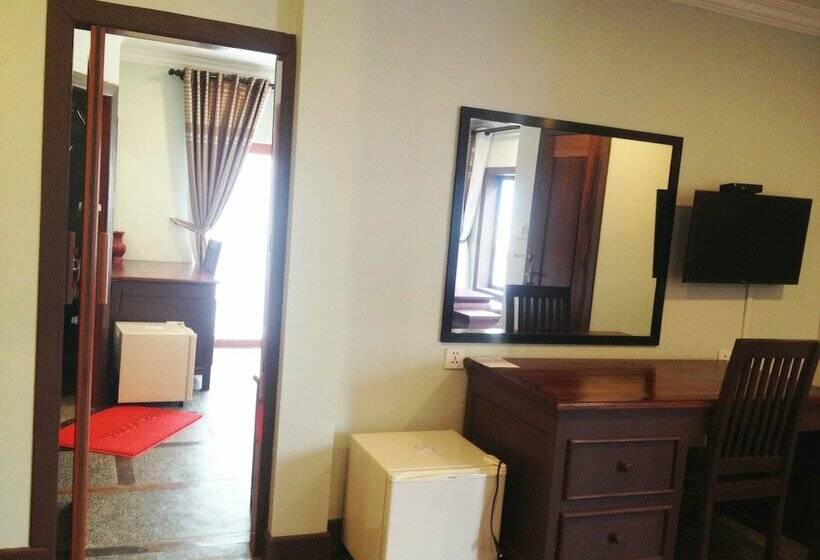 جناح عائلي, Green Empire Resort